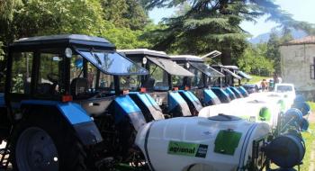 Багатофункціональні трактори допоможуть фермерам Аджарії (Грузія) проводити хімобробку цитрусових садів Рис.1