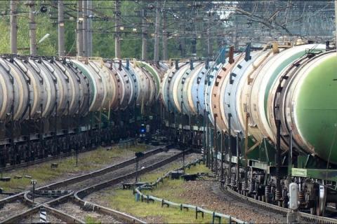 Україна відновила поставки дизельного палива з Росії по залізниці Рис.1