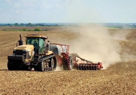 Аграрії Волині розпочали сівбу озимого ріпаку Рис.1