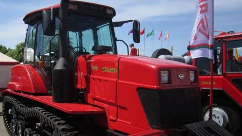 МТЗ анонсував розширення лінійки гусеничних тракторів Рис.1
