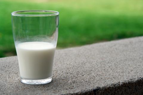 Закупівельні ціни сирого молоко в другій половині вересня зросли майже на 10 копійок   Рис.1